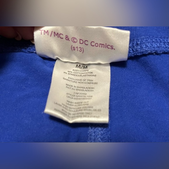 DC Comics Superwoman Pink and Blue two piece pajama set - tank & shorts - medium - Picture 7 of 10